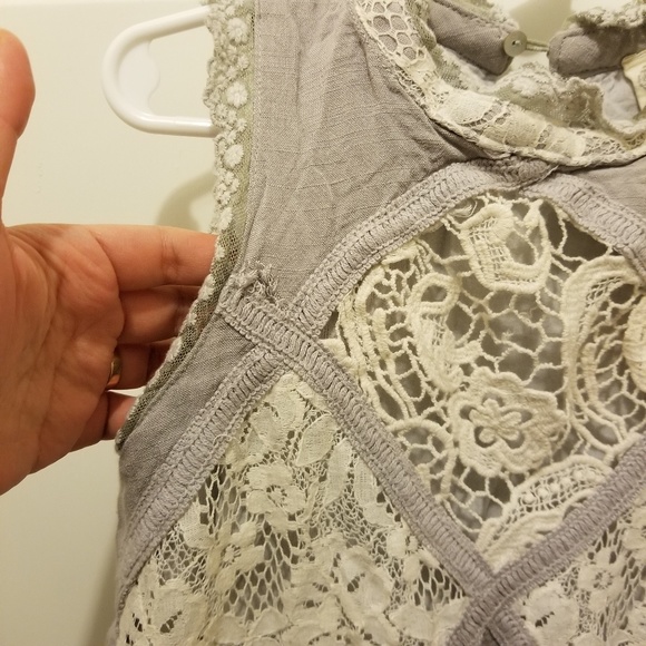 Blouse. Size 7/8 - Picture 3 of 6